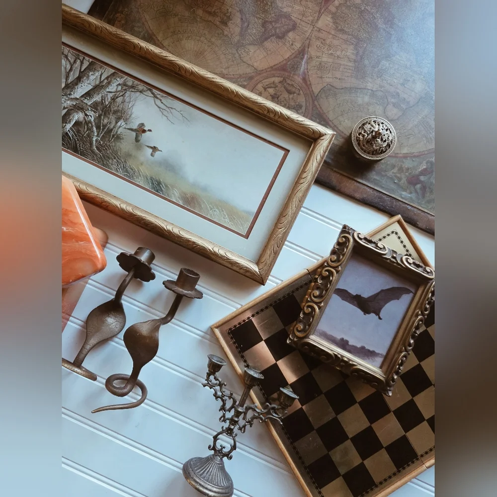 Vintage America Home Accents Collection with Gold and Brown Tones - Picture 3 of 15